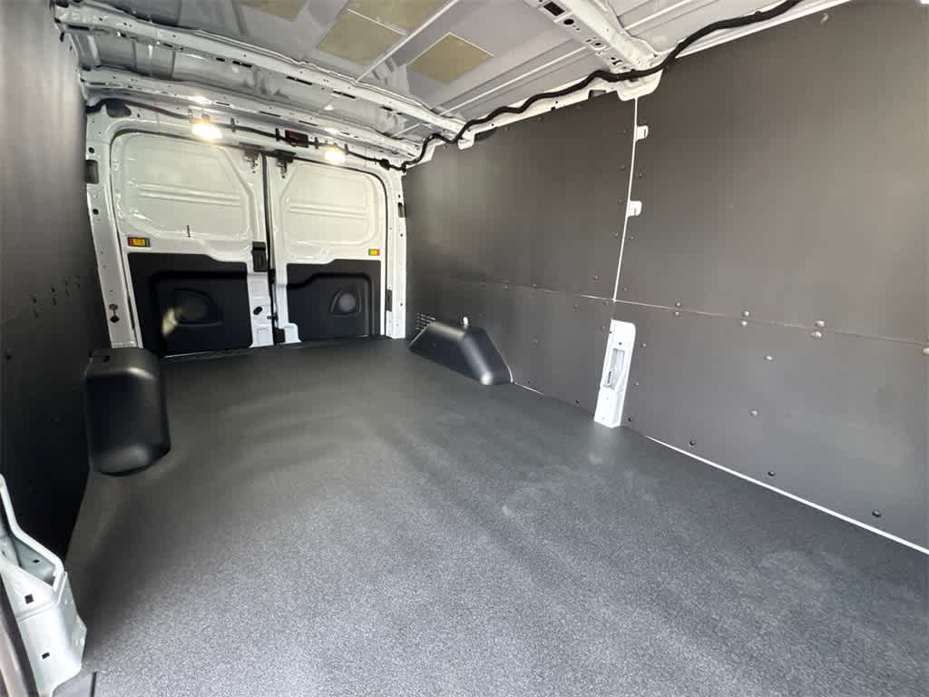2025 Ford Transit Cargo Van
