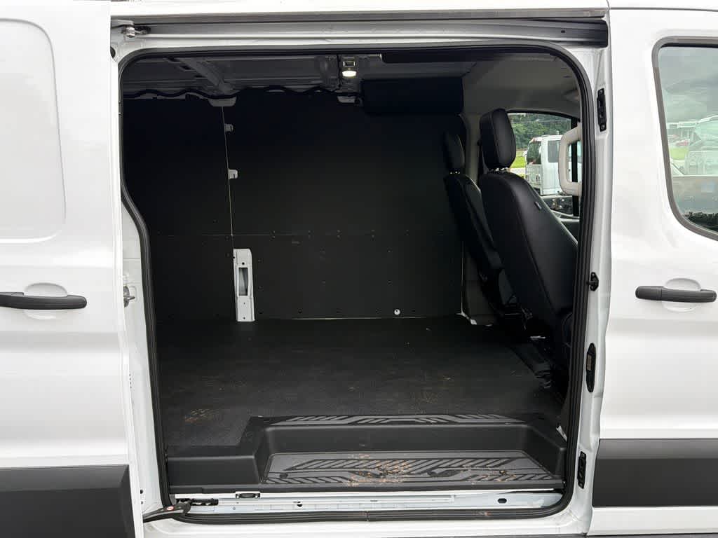2025 Ford Transit T-250 130" Low Rf 9070 GVWR AWD