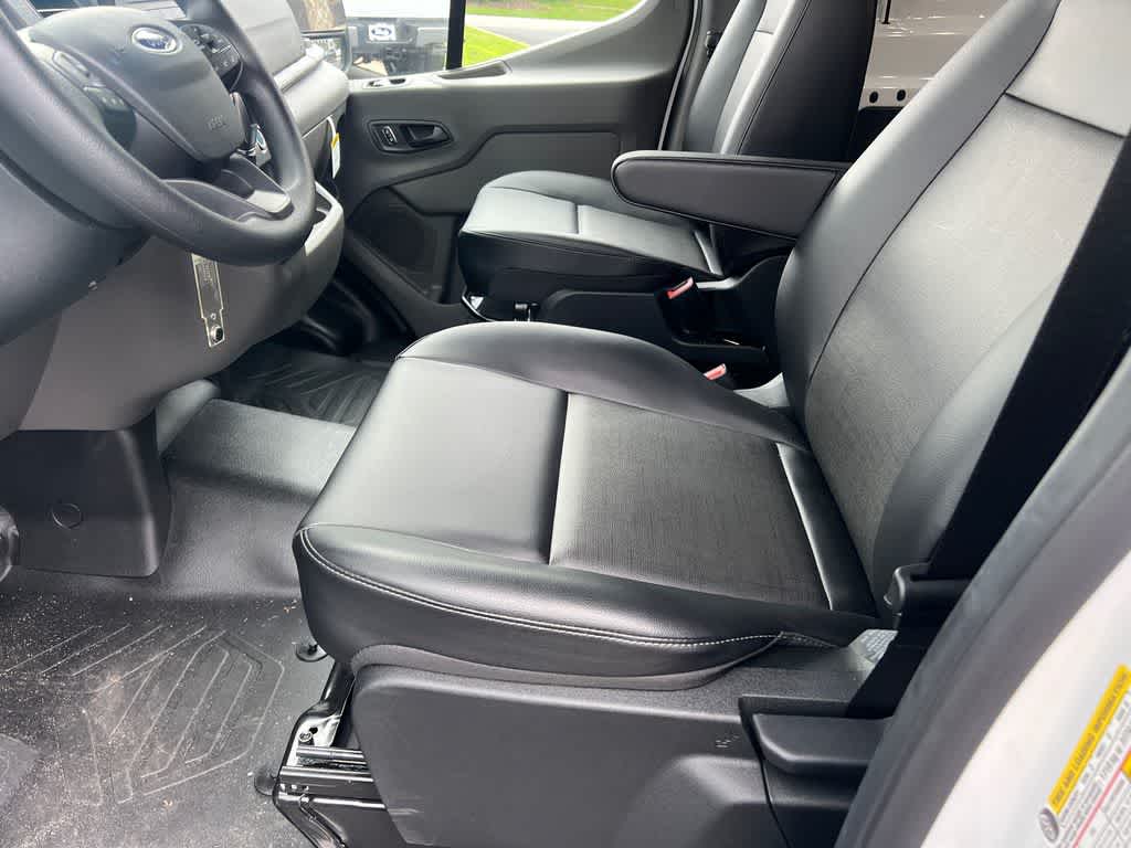 2025 Ford Transit T-250 130" Low Rf 9070 GVWR AWD