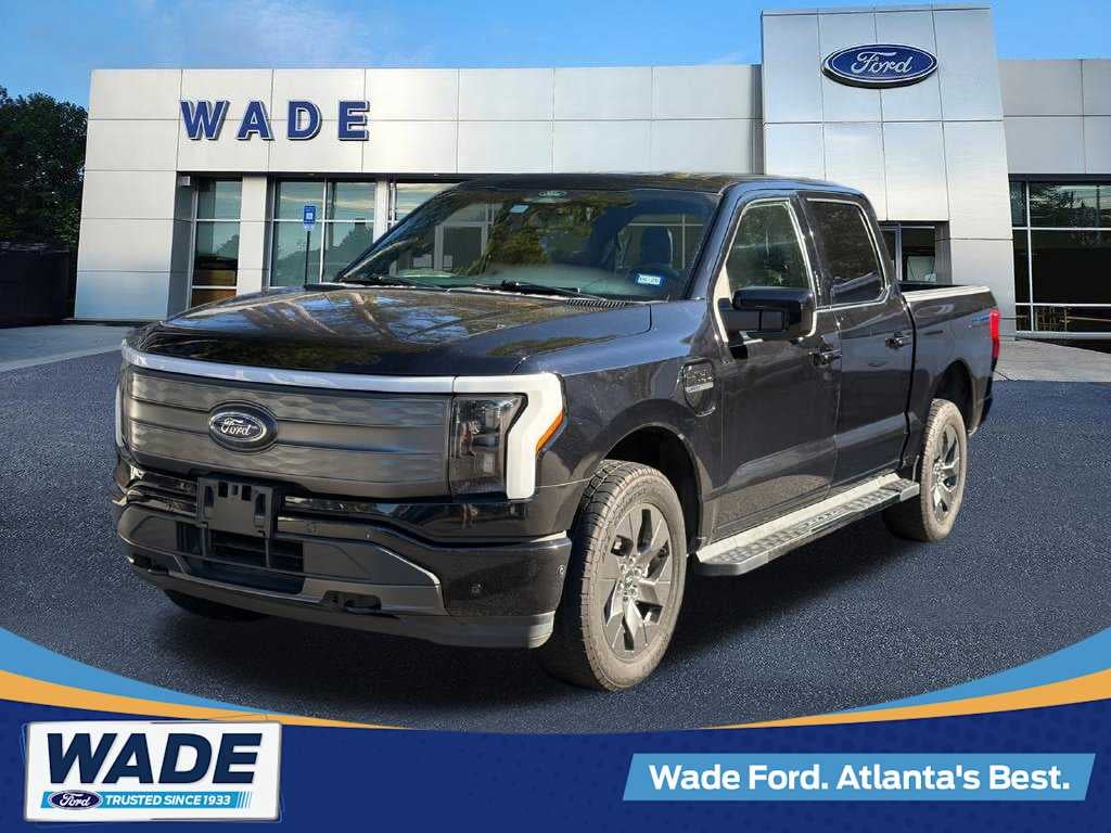 2022 Ford F-150 Lightning LARIAT