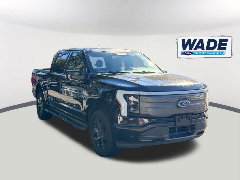 2022 Ford F-150 Lightning LARIAT