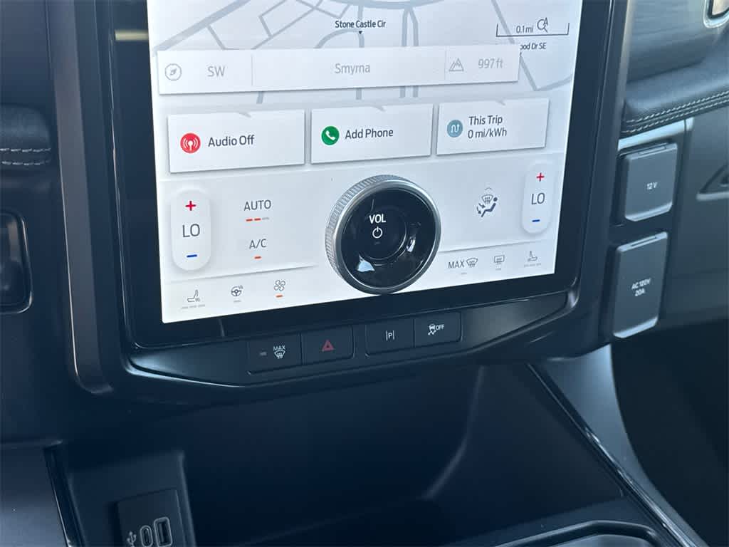 2025 Ford F-150 Lightning Flash