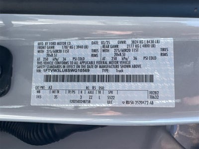 2025 Ford F-150 Lightning Flash