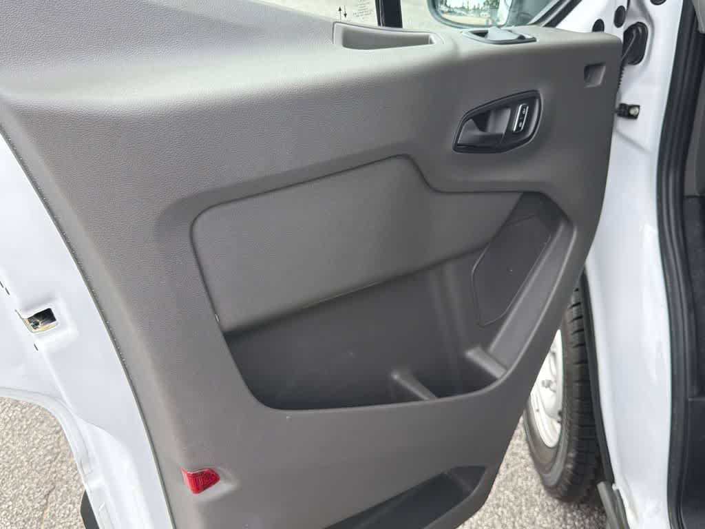 2024 Ford Transit T-150 130" Low Rf 8670 GVWR RWD
