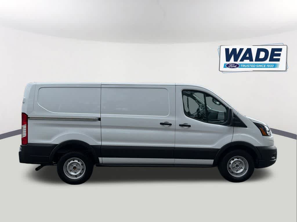 2024 Ford Transit T-150 130" Low Rf 8670 GVWR RWD