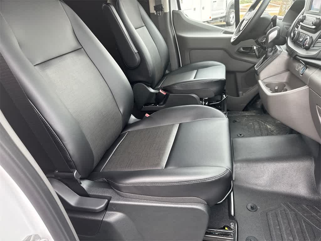2025 Ford Transit Cargo Van