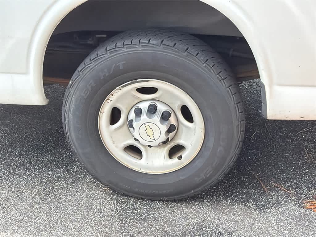 2013 Chevrolet Express Passenger LS