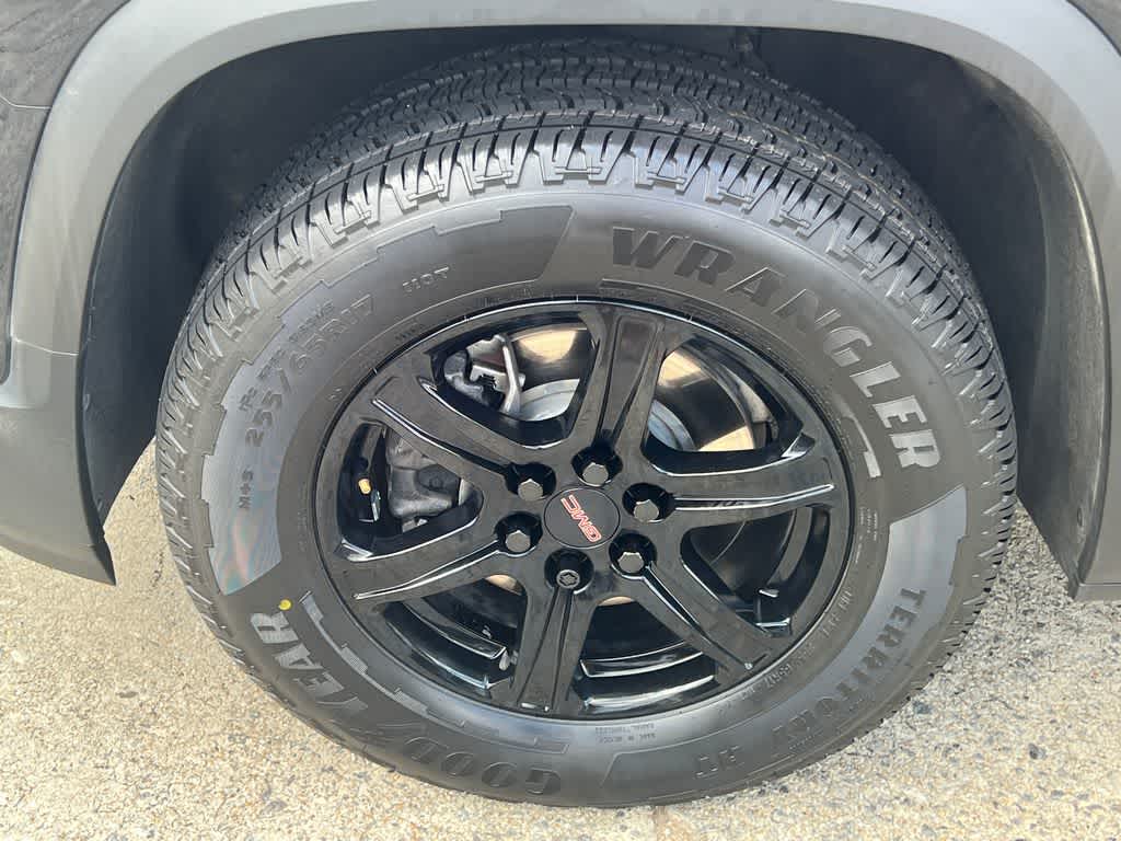 2022 GMC Acadia AT4