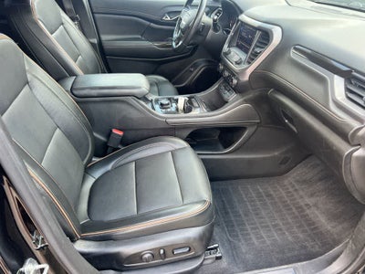 2022 GMC Acadia AT4