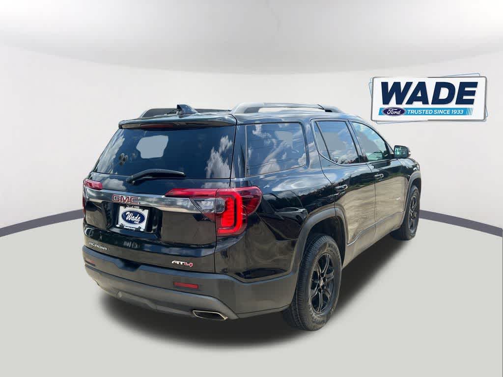 2022 GMC Acadia AT4
