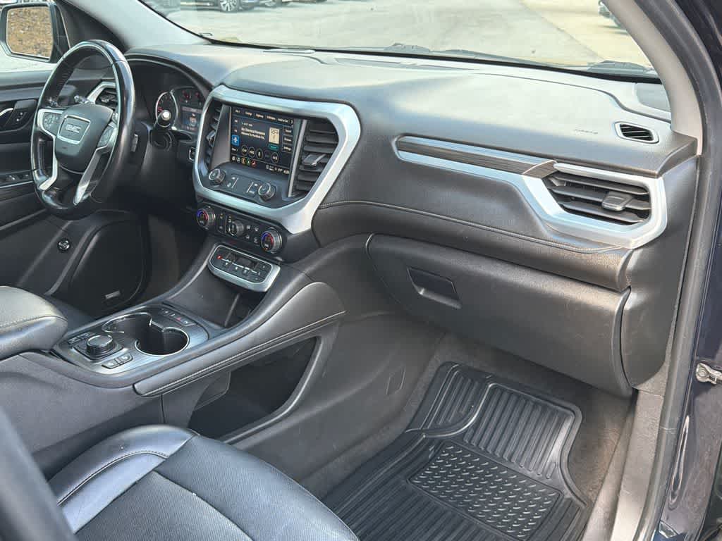 2021 GMC Acadia SLT