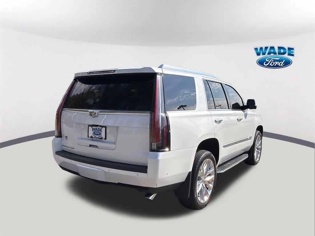 2018 Cadillac Escalade Luxury