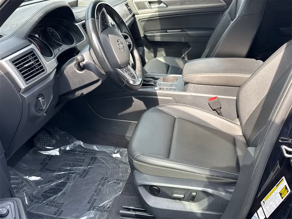 2020 Volkswagen Atlas Cross Sport 2.0T SE w/Technology