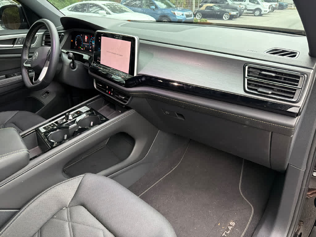 2024 Volkswagen Atlas Cross Sport 2.0T SE w/Technology