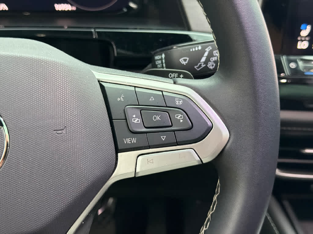 2024 Volkswagen Atlas Cross Sport 2.0T SE w/Technology