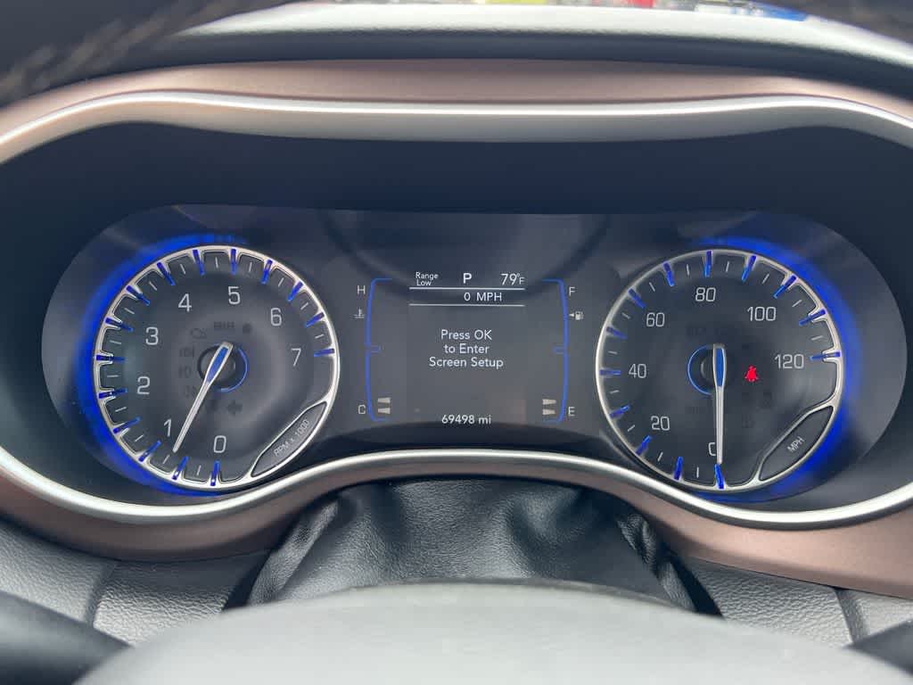 2022 Chrysler Voyager LX