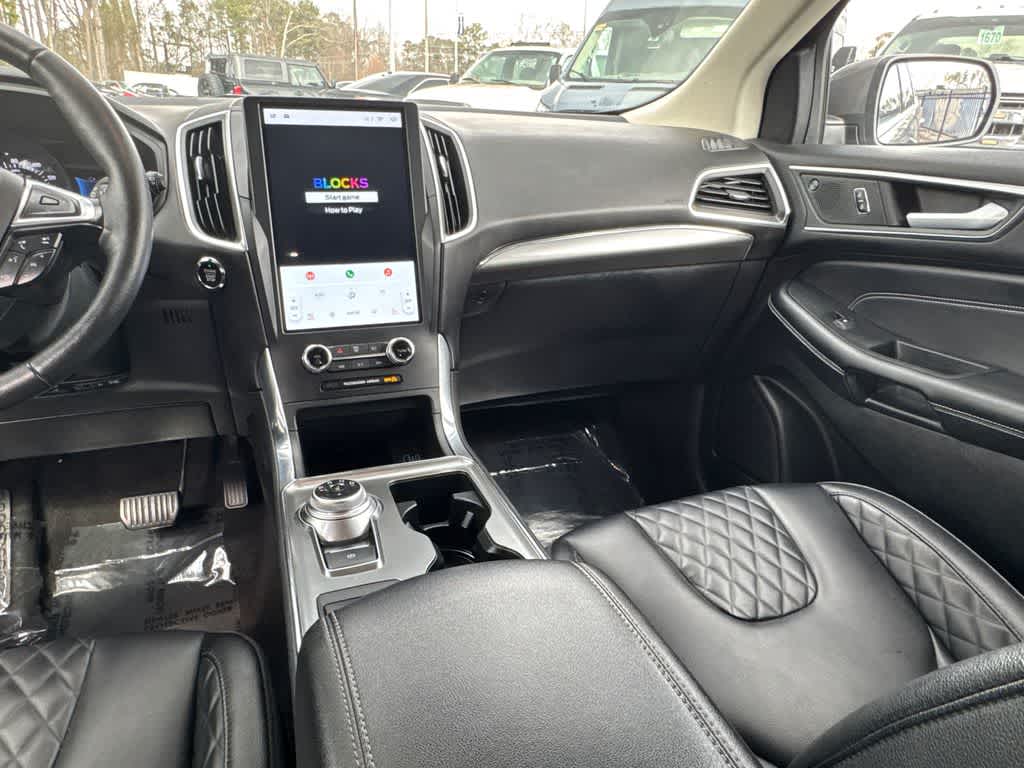 2024 Ford Edge Titanium