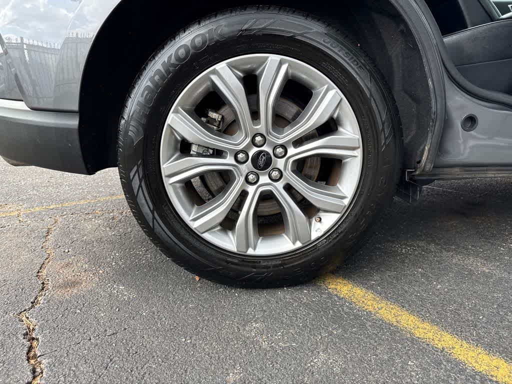 2024 Ford Edge Titanium