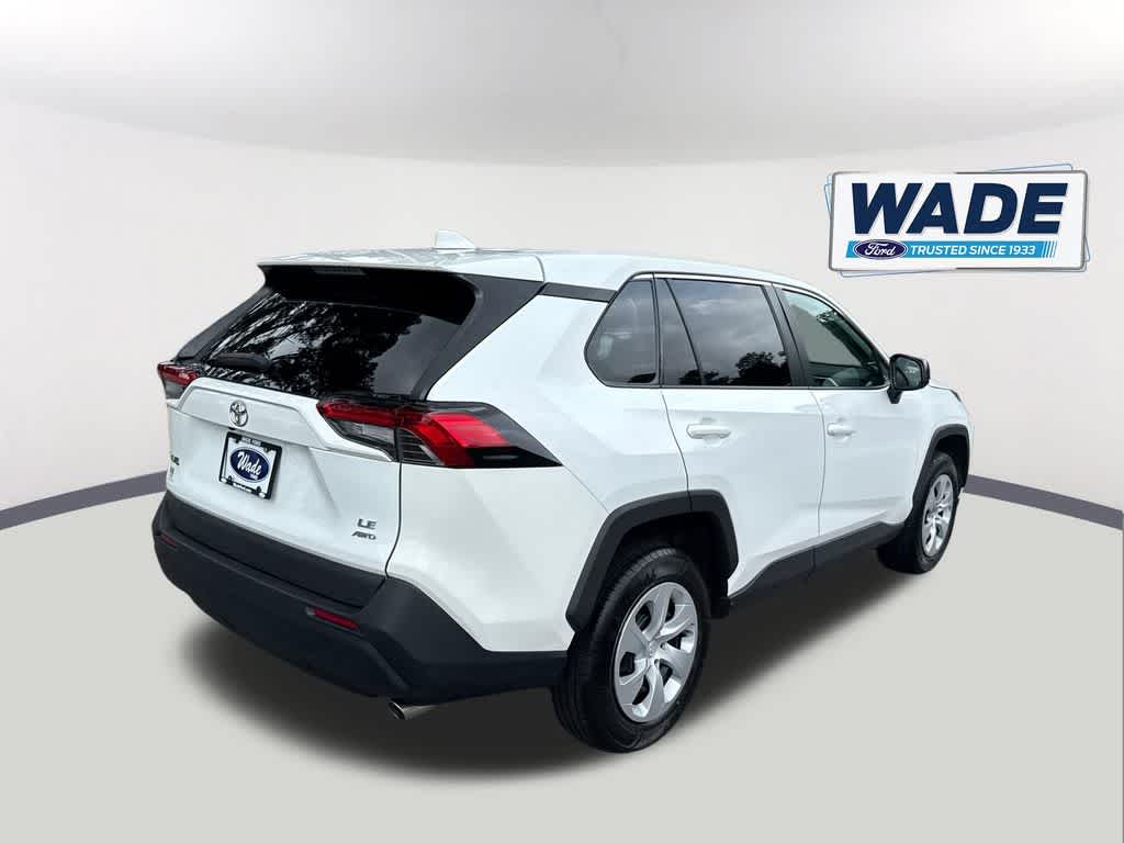2023 Toyota RAV4 LE