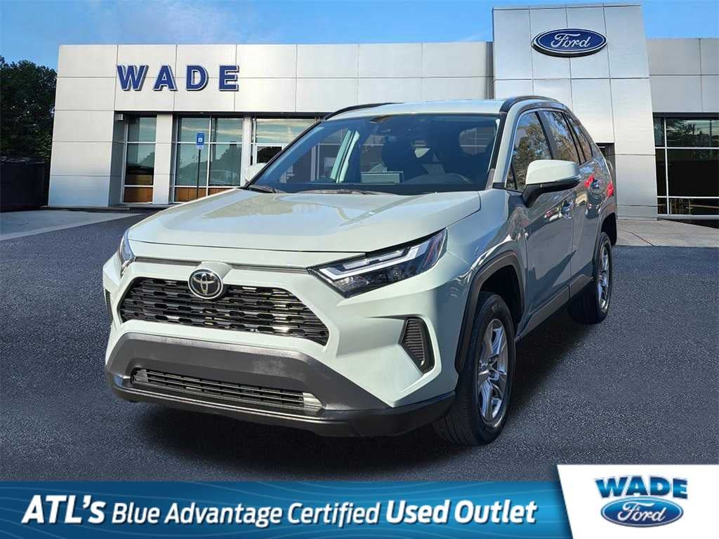 2023 Toyota RAV4 XLE