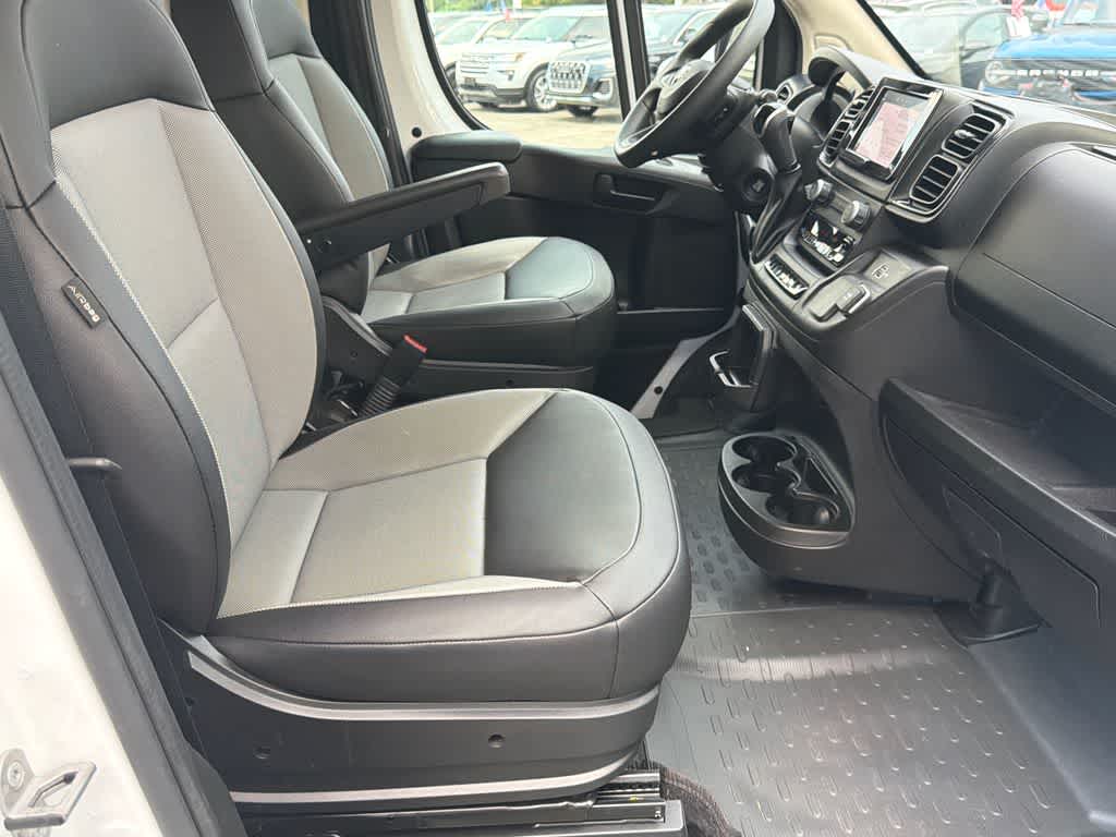 2025 RAM ProMaster Tradesman