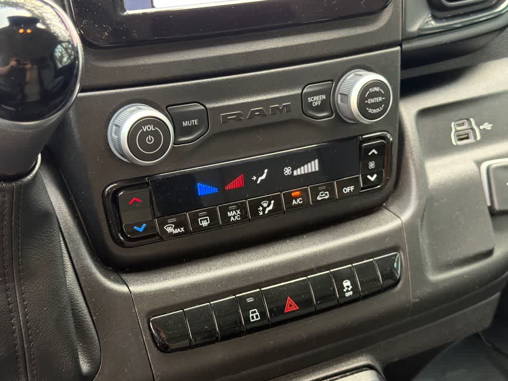 2025 RAM ProMaster Tradesman