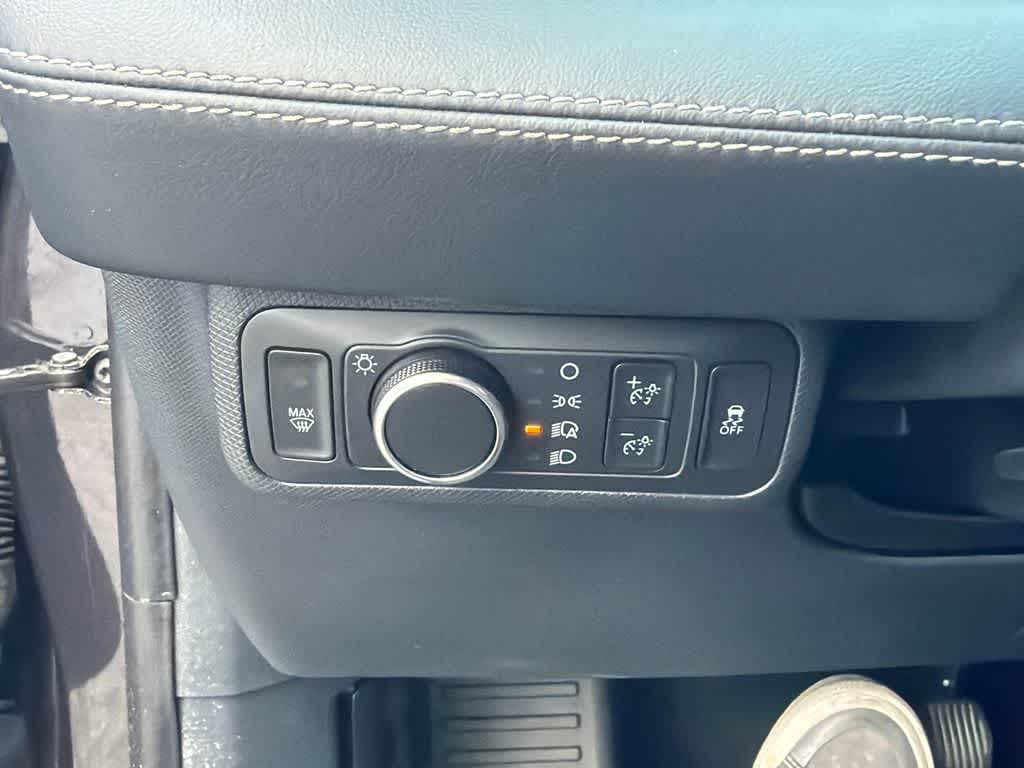 2022 Ford Mustang Mach-E Select