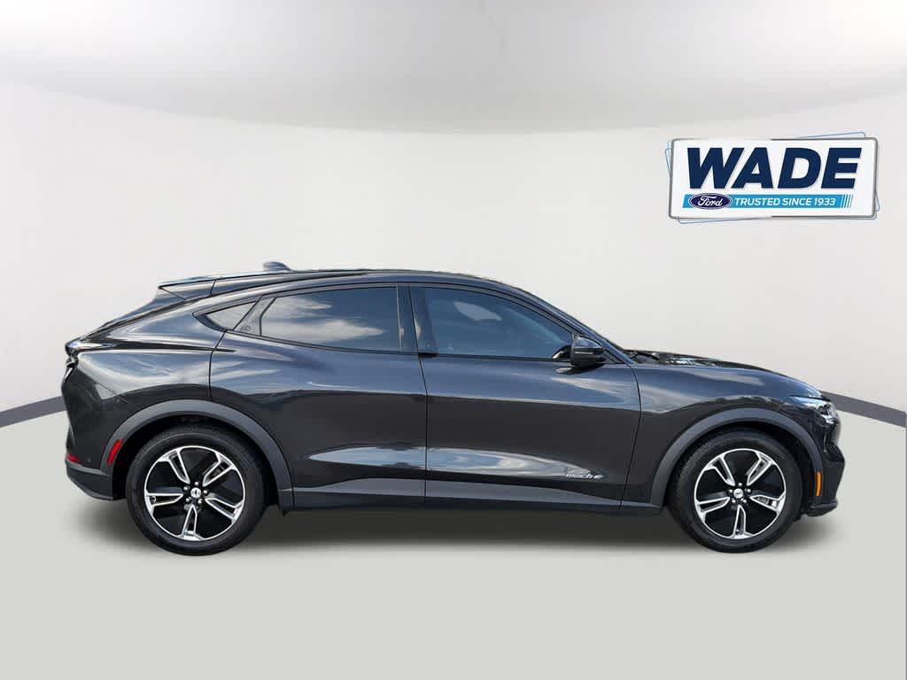2022 Ford Mustang Mach-E Select