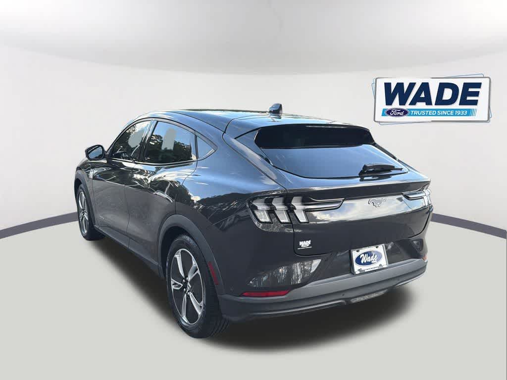 2022 Ford Mustang Mach-E Select