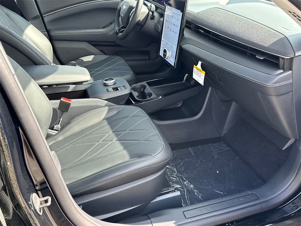 2024 Ford Mustang Mach-E Select