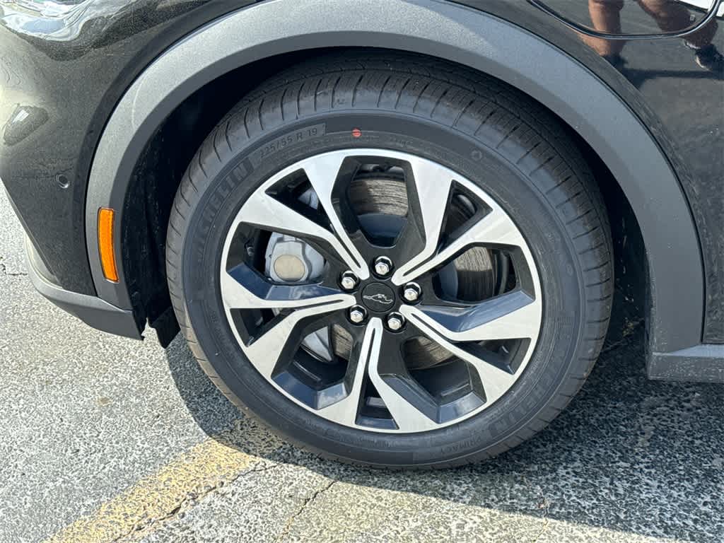 2024 Ford Mustang Mach-E Select