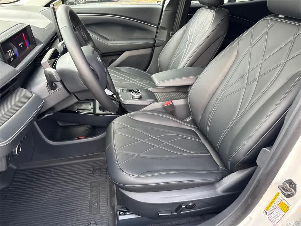 2024 Ford Mustang Mach-E Select