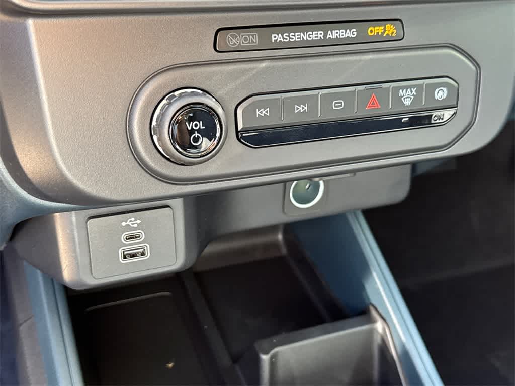 2025 Ford Maverick XL