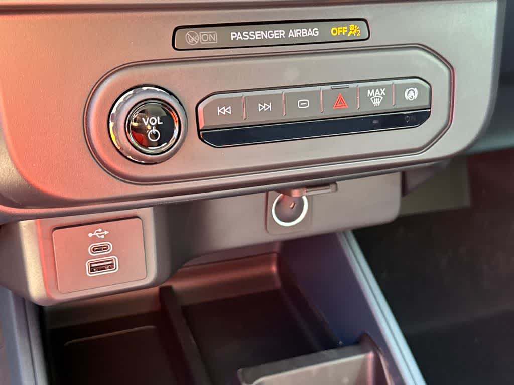 2025 Ford Maverick XL