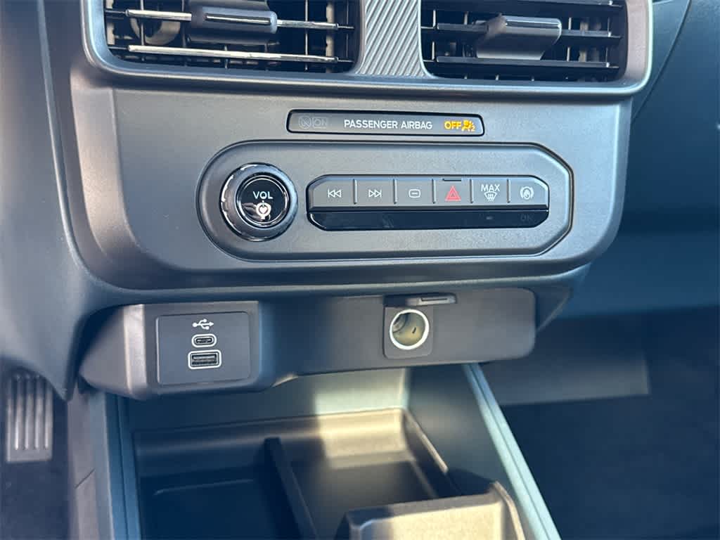 2025 Ford Maverick XL