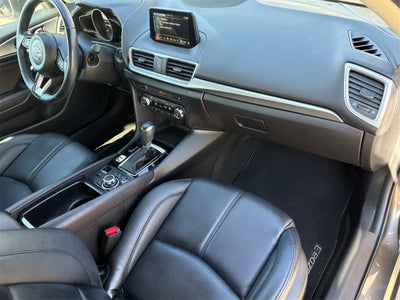 2017 Mazda Mazda3 5-Door Touring
