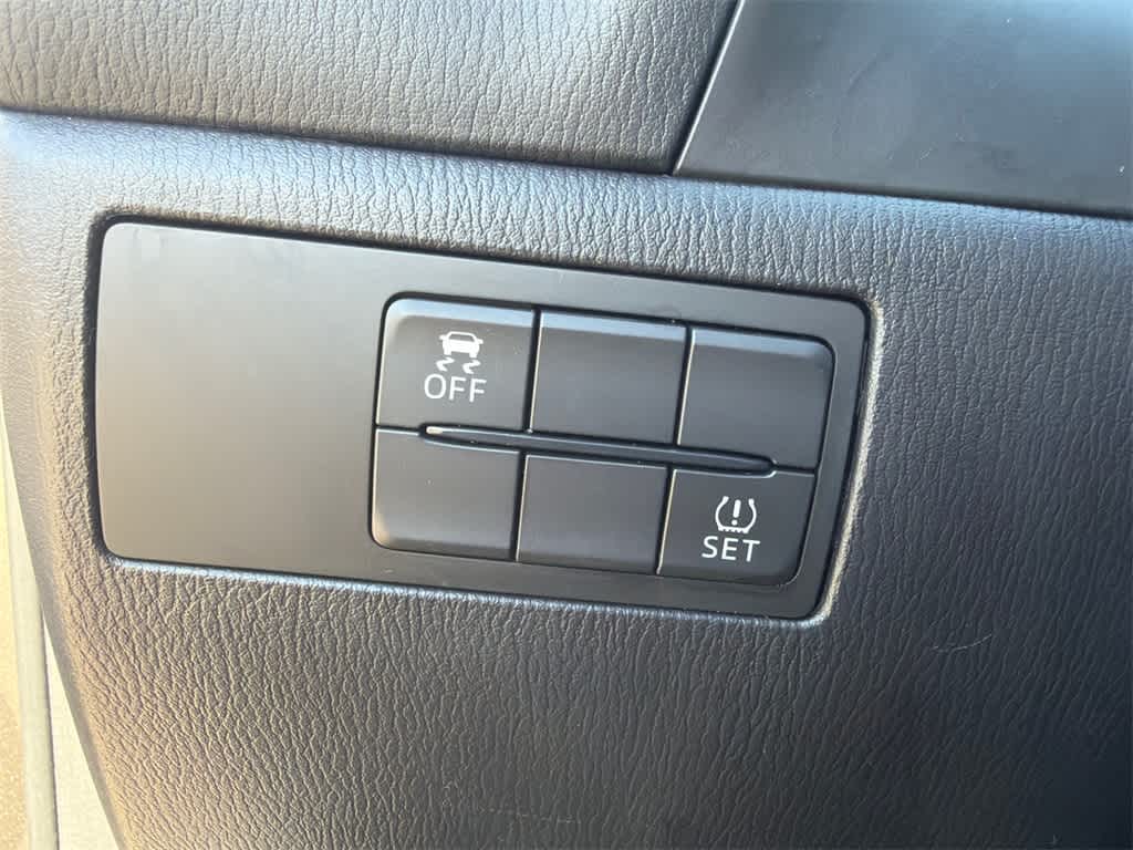 2017 Mazda Mazda3 5-Door Touring