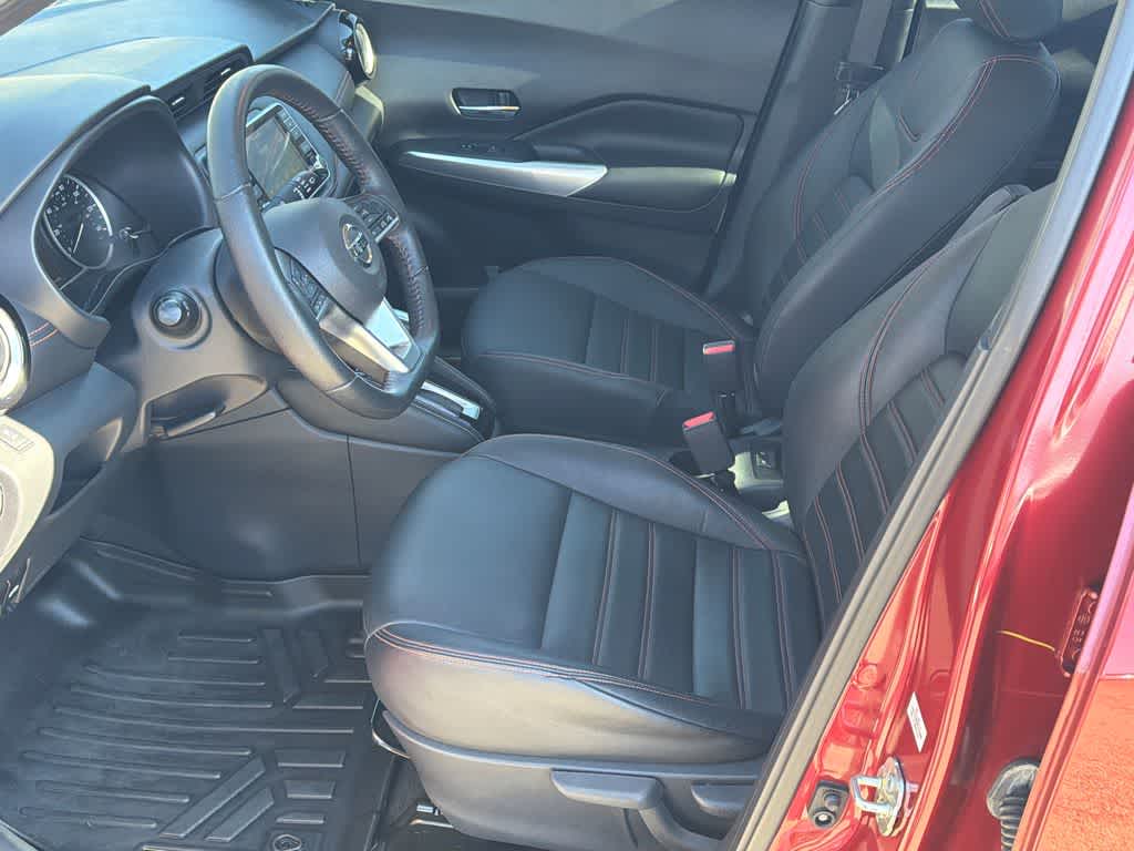 2019 Nissan Kicks SR