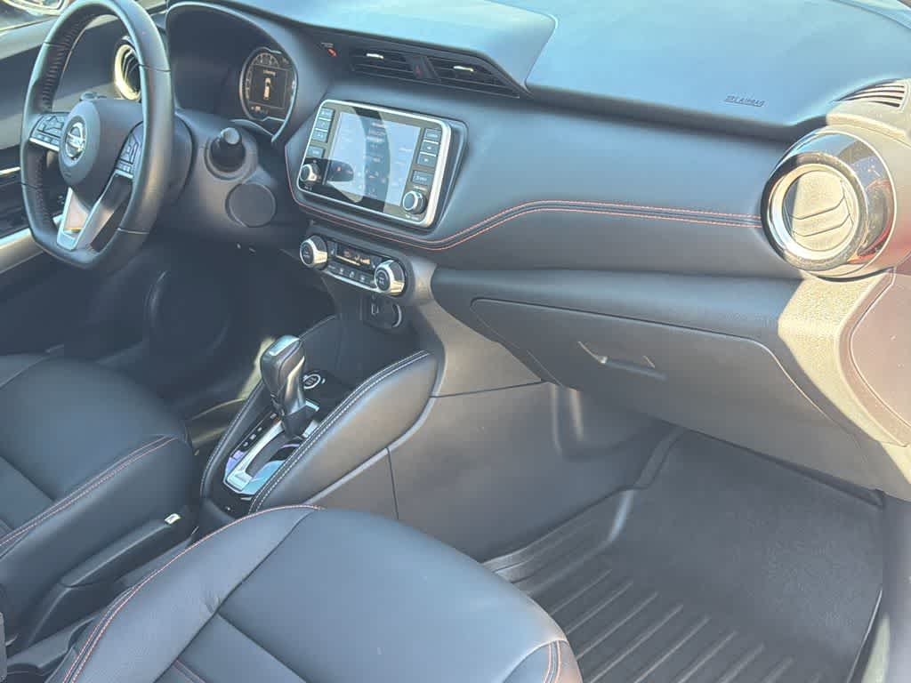 2019 Nissan Kicks SR