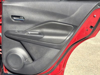 2019 Nissan Kicks SR