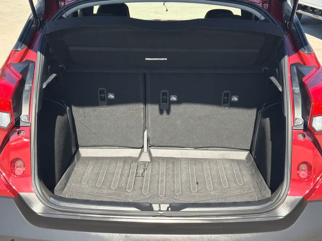 2019 Nissan Kicks SR