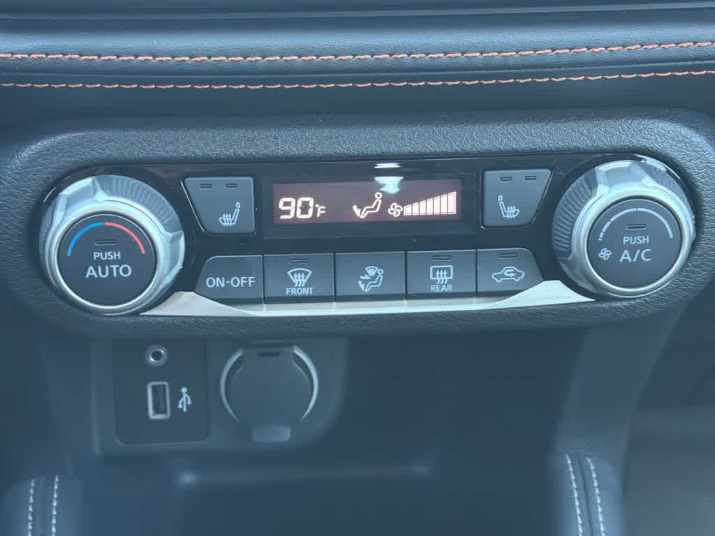 2019 Nissan Kicks SR