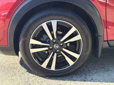 2019 Nissan Kicks SR