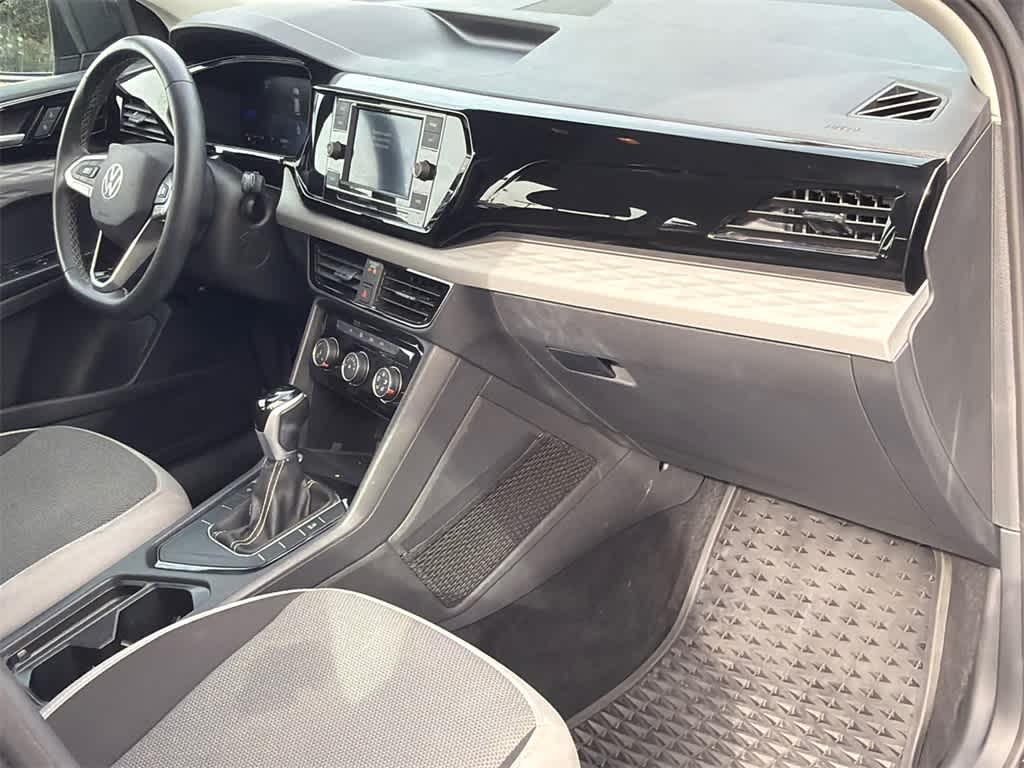 2024 Volkswagen Taos S