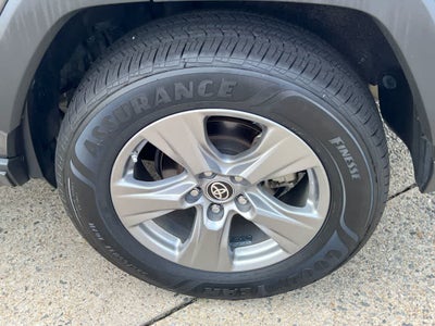 2024 Toyota RAV4 Hybrid LE