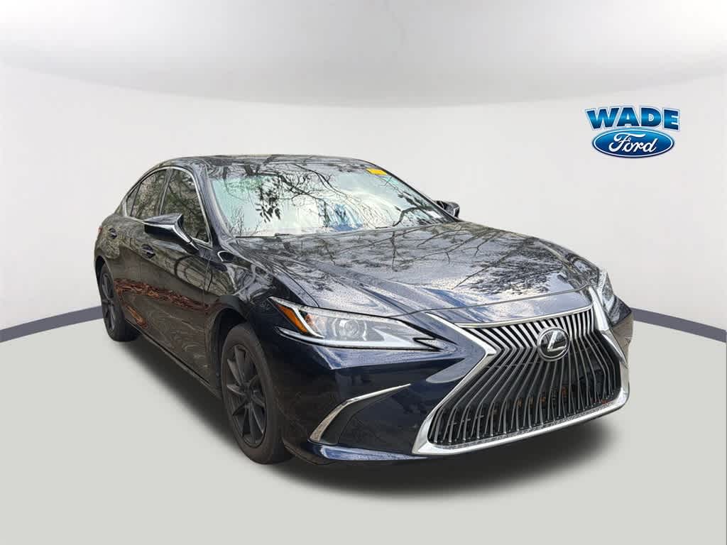 2020 Lexus ES Base