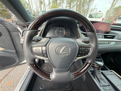 2020 Lexus ES Base