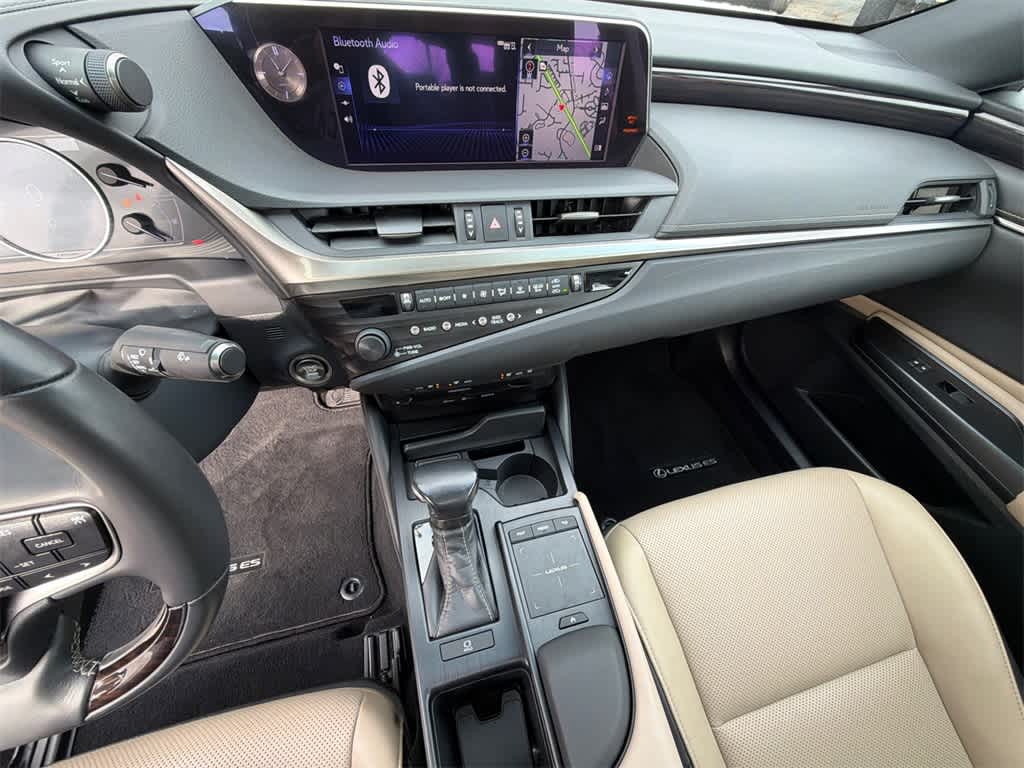 2020 Lexus ES Base