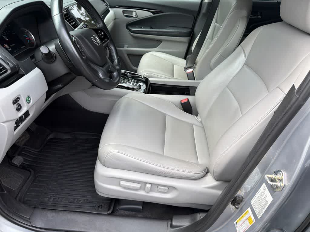 2021 Honda Pilot Touring 7-Passenger