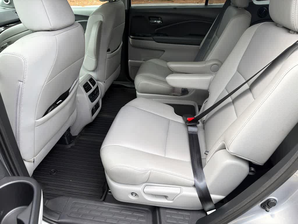 2021 Honda Pilot Touring 7-Passenger